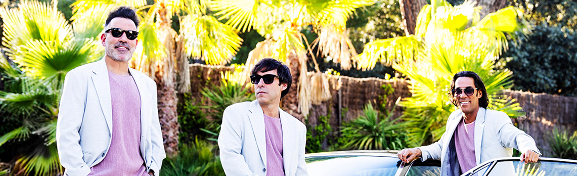 Header background lg